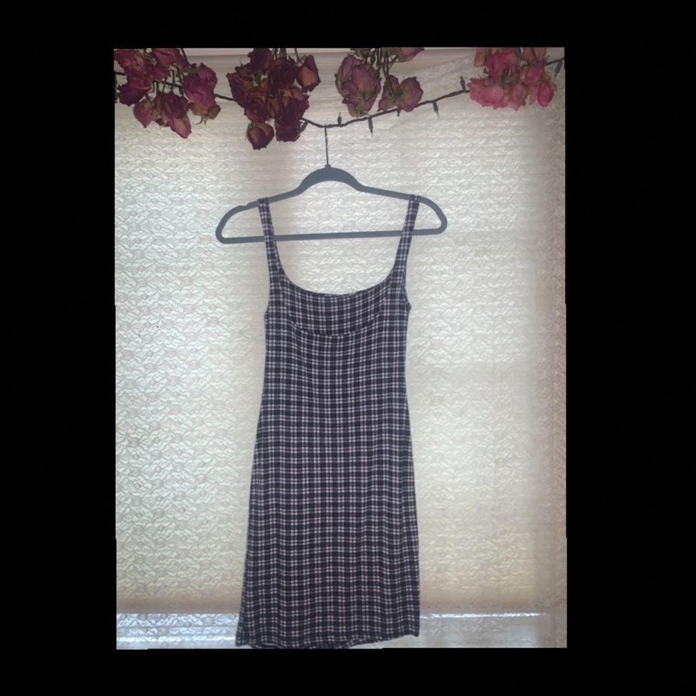 XS spring urban outfitters dress, hardly worn.